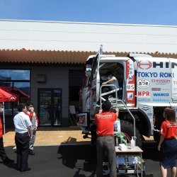 夏休みSPイベント★トラックの魅力に迫る大型車Day!日野ダカールラリー車展示会