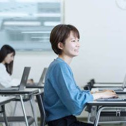 専門学校穴吹コンピュータカレッジ