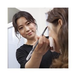 ヘアメイク科